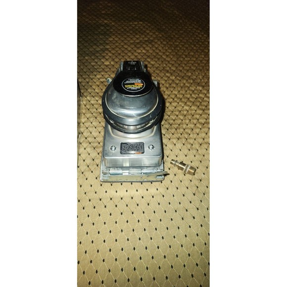 Central Pneumatic Air Orbital Jitterbug Sander 1/2" - Picture 4 of 10
